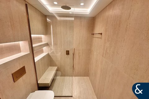 Appartamento in vendita a Downtown Dubai (Downtown Burj Dubai), Dubai, EAU 2 camere da letto, 145 mq. № 685280 - foto 13