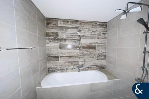 Palm Jumeirah, Dubai, संयुक्त अरब अमीरात में अपार्टमेंट, 2 बेडरूम, 142 वर्ग मीटर, संख्या 685281 - फ़ोटो 17