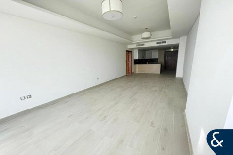 Palm Jumeirah, Dubai, संयुक्त अरब अमीरात में अपार्टमेंट, 2 बेडरूम, 142 वर्ग मीटर, संख्या 685281 - फ़ोटो 2