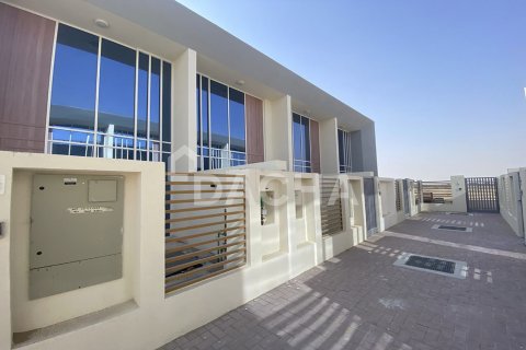 Városi lakóépület itt: Rukan, Dubai, EAE, 1 hálószoba, 67 m², azonosító: 752079 - fénykép 3
