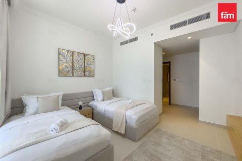 Lägenhet till försäljning i Dubai Harbour, Dubai, UAE 3 sovrum, 188.4 kvm Nr. 641683 - fotografi 23