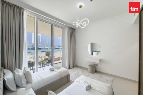 Lägenhet till försäljning i Dubai Harbour, Dubai, UAE 3 sovrum, 188.4 kvm Nr. 641683 - fotografi 14