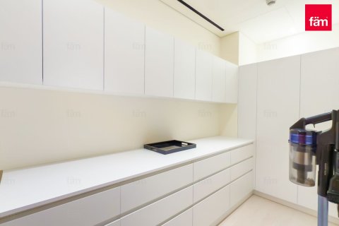 Apartment til salg i Business Bay, Dubai, UAE 2 soveværelser, 135.7 kvm № 641681 - foto 13