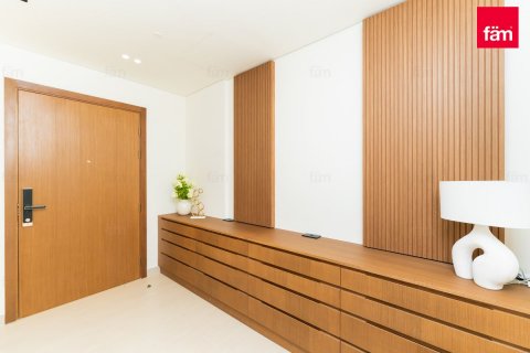 Apartment til salg i Business Bay, Dubai, UAE 2 soveværelser, 135.7 kvm № 641681 - foto 3
