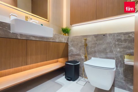 Apartment til salg i Business Bay, Dubai, UAE 2 soveværelser, 135.7 kvm № 641681 - foto 17