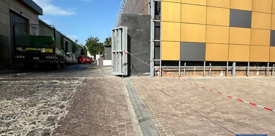 Noliktava Al Quoz, Dubaijā, AAE 362 m2 Nr. 704715