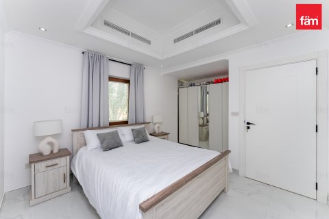 Villa para venda em Al Furjan, Dubai, EAU 3 quartos, 600.1 m2 № 705783 - foto 8