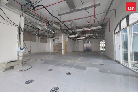 Dubai, BAE’de kiralık dükkan 120.1 m&sup2; No 708149 - fotoğraf 7