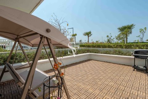 Apartment in DAMAC Hills (Akoya by DAMAC), Dubai, UAE 2 bedrooms, 136 sq.m. № 711158 - photo 9