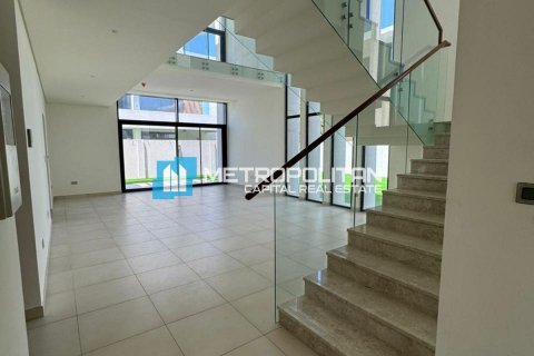 Villa te koop in Yas Island, Abu Dhabi, VAE 4 slaapkamers, 599.3 vr.m., nr 697481 - foto 3