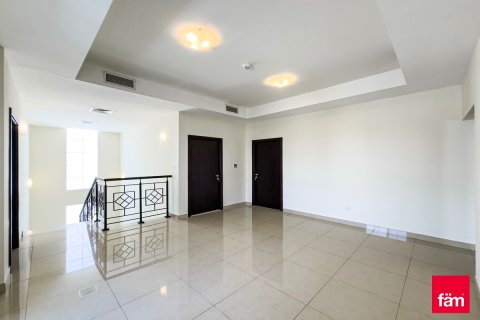 Villa en venta en Dubai, EAU 5 dormitorios, 1235 m2 № 633664 - foto 30