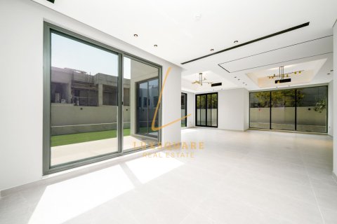 Huvila Al Furjan, Dubai, Arabiemiraatit 5 makuuhuonetta, 600 m2 № 741542