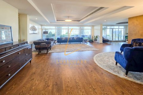 Apartment til leje i Dubai Investment Park, Dubai, UAE 3 soveværelser, 324 kvm № 741544 - foto 2