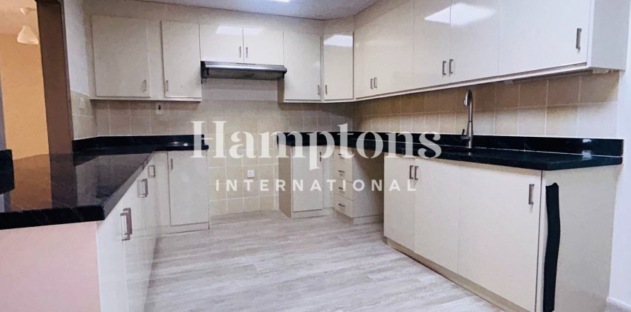 Apartament în Jumeirah Beach Residence, Dubai, EAU 4 dormitoare, 265.424 mp.  №709390