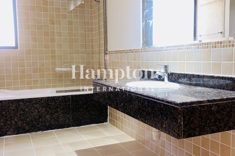 Apartament de închiriat în Jumeirah Beach Residence, Dubai, EAU 4 dormitoare, 265.42387100 mp. №709390 - poză 8