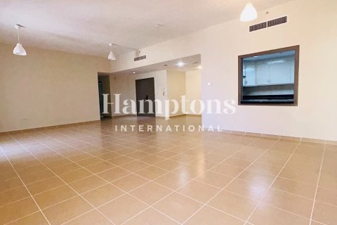 Apartament de închiriat în Jumeirah Beach Residence, Dubai, EAU 4 dormitoare, 265.42387100 mp. №709390 - poză 3