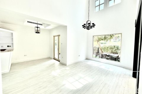 Vila v Jumeirah Islands, Dubai, SAE 4 ložnice, 955 m² Č.: 656017 - fotografie 3