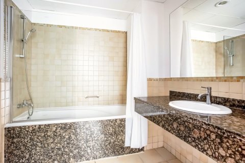 Apartmen di Jumeirah Beach Residence, Dubai, UAE 3 bilik tidur, 184.93 meter persegi № 748830 - foto 10