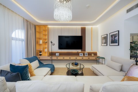 Radhus till försäljning i Jumeirah Village Circle, Dubai, UAE 4 sovrum, 230.36 kvm Nr. 748825 - fotografi 1