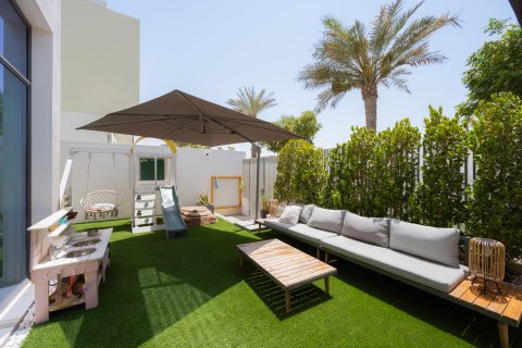 Városi lakóépület itt: Arabian Ranches 3, Dubai, EAE, 4 hálószoba, 246.45 m², azonosító: 748824 - fénykép 15