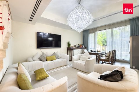 Villa in vendita a Dubai Hills Estate, Dubai, EAU 5 camere da letto, 278.4 mq. № 668688 - foto 2