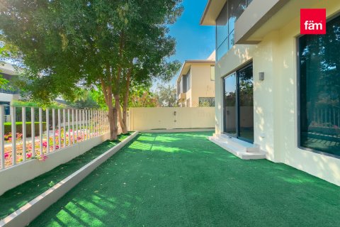 Villa in vendita a Dubai Hills Estate, Dubai, EAU 5 camere da letto, 278.4 mq. № 668688 - foto 1