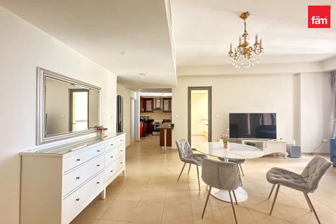 Пәтер Дубай, БАӘ-да 1 жатын бөлме, 111.1 м² № 668685 - фото 1