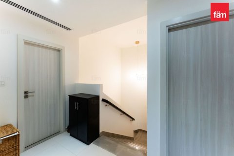 Řadový dům v Dubai, SAE 3 ložnice, 167.9 m² Č.: 668689 - fotografie 16