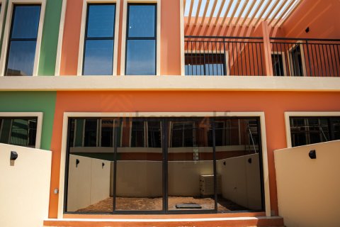 Damac Lagoons, Dubai, BAE’de kiralık sıra ev 4 yatak odası, 144 m&sup2; No 718098 - fotoğraf 23