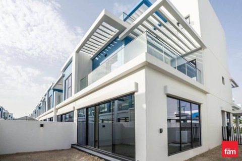 Vila u gradu Dubai, UAE 5 spavaće sobe, 219.6 m2 Br. 718086