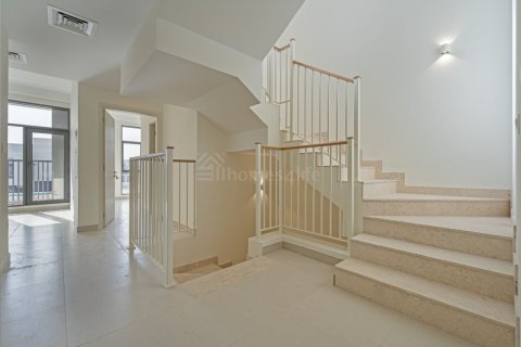 Villa in Dubai South (Dubai World Central), Dubai, UAE 4 bedrooms, 323 sq.m. № 720012 - photo 8