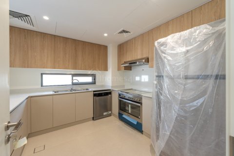 Villa in Dubai South (Dubai World Central), Dubai, UAE 4 bedrooms, 323 sq.m. № 720012 - photo 5
