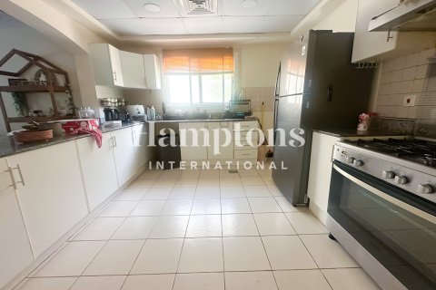 Vila v Meadows, Dubai, SAE 5 ložnice, 540.04513900 m² Č.: 714203 - fotografie 4