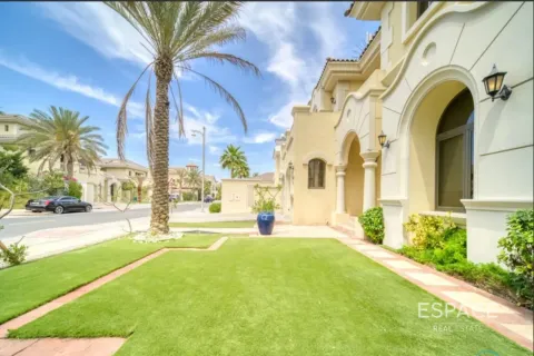 Palm Jumeirah, Dubai, UAE의 임대용 빌라 침실 5개, 496제곱미터 번호 738278 - 사진 18