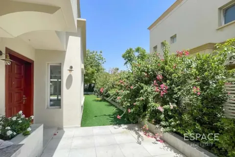 Villa para arrendamento em The Springs, Dubai, EAU 3 quartos, 209 m2 № 738276 - foto 8