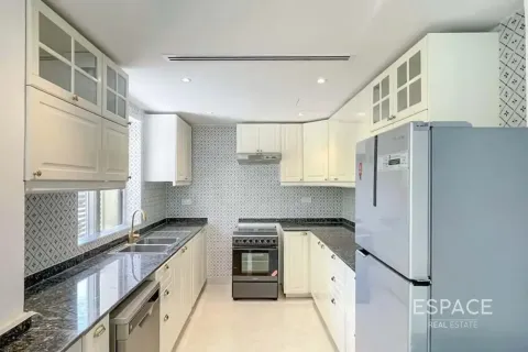Villa para arrendamento em The Springs, Dubai, EAU 3 quartos, 209 m2 № 738276 - foto 10