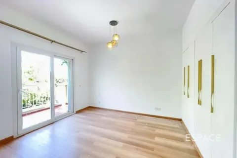 Villa para arrendamento em The Springs, Dubai, EAU 3 quartos, 209 m2 № 738276 - foto 9