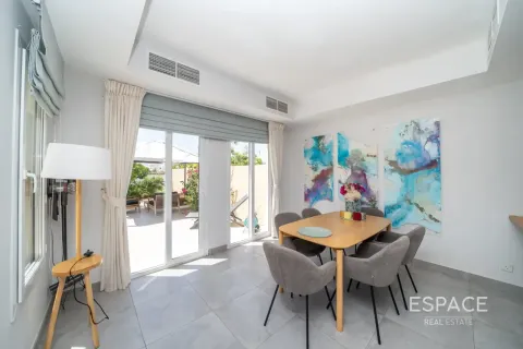 Villa para arrendamento em The Springs, Dubai, EAU 3 quartos, 270 m2 № 738275 - foto 2