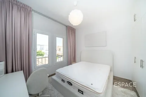 Villa para arrendamento em The Springs, Dubai, EAU 3 quartos, 270 m2 № 738275 - foto 15