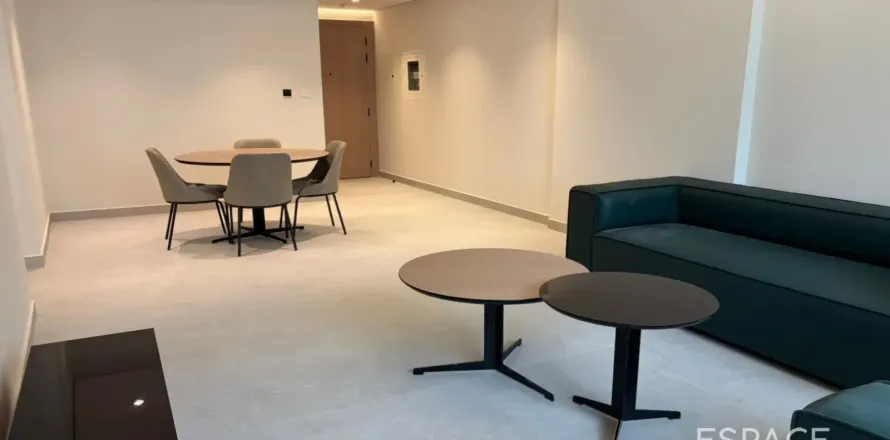 Leilighet i Jumeirah Village Circle, Dubai, Emiratene 2 soverom, 112 kvm nr. 738274
