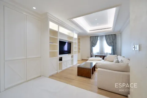 Villa Palm Jumeirah, Dubaijā, AAE 3 istabas, 465 m2 Nr. 738279 - attēls 11