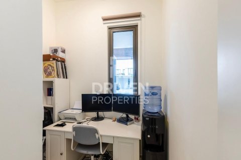 Kaupunkipientalo Dubai South (Dubai World Central), Dubai, Arabiemiraatit 3 makuuhuonetta, 185 m2 № 654263 - kuva 13