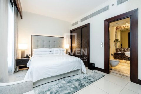 Apartamento en venta en Downtown Dubai (Downtown Burj Dubai), Dubai, EAU 1 dormitorio, 86 m2 № 653790 - foto 6