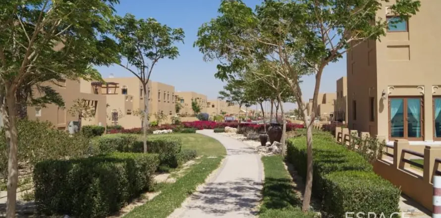 خانه شهری در Al Furjan، Dubai ، امارات متحده عربی 3 خوابه ، 283 متر مربع.  شماره 661107