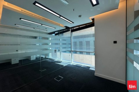 Escritório para arrendamento em Business Bay, Dubai, EAU 244.1 m2 № 718960 - foto 12