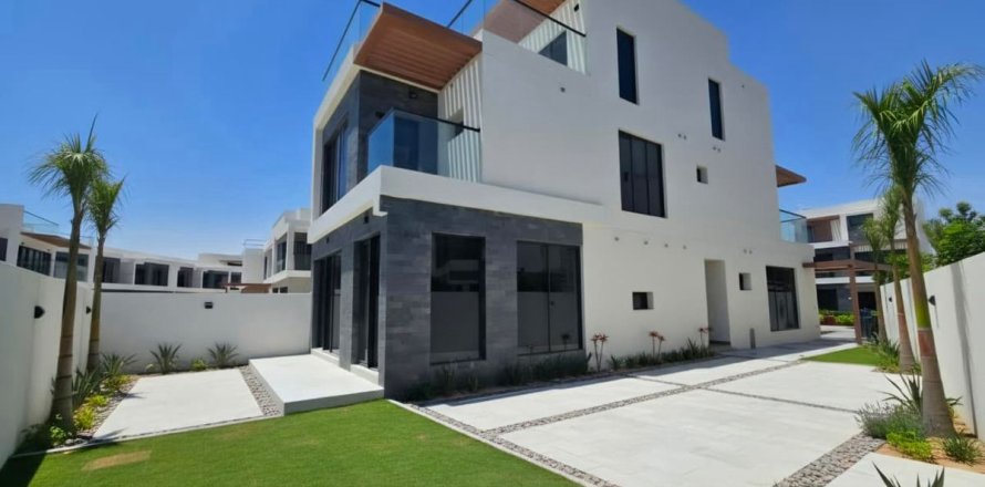 Kaupunkipientalo Dubai, Arabiemiraatit 6 makuuhuonetta, 294.7 m2 № 718956