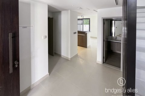 Vila u Dubai, UAE 3 spavaćih soba, 140.5 m2 Br. 669177 - fotografija 4