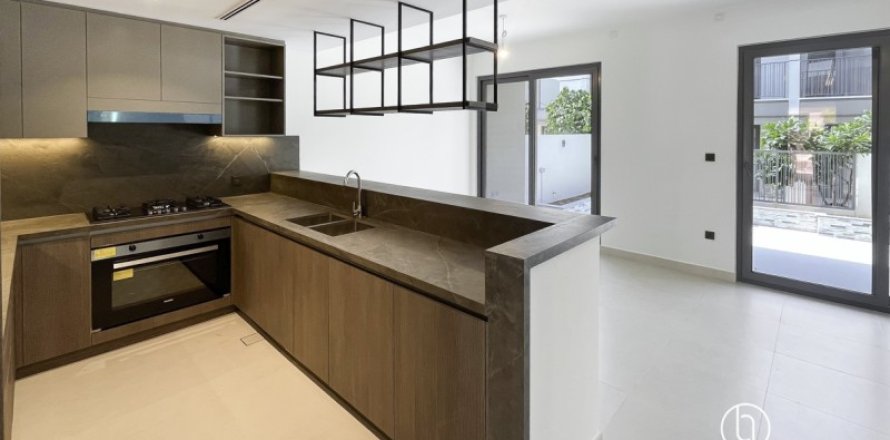 Villa i Dubai, UAE 3 sovrum, 140.5 kvm Nr. 669177