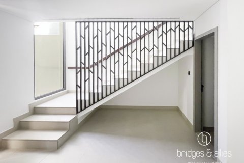 Зняти в оренду віллу в Дубай, ОАЕ 3 спальні, 143.9м2, № 669175 - фото 3