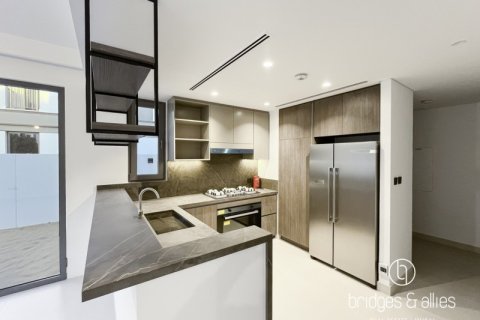 Vila di Dubai, UAE 4 bilik tidur, 212.7 meter persegi № 669178 - foto 7